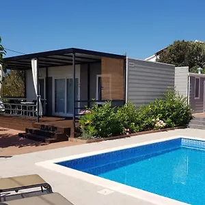 Mobile Homes Suha Punta Dom wakacyjny